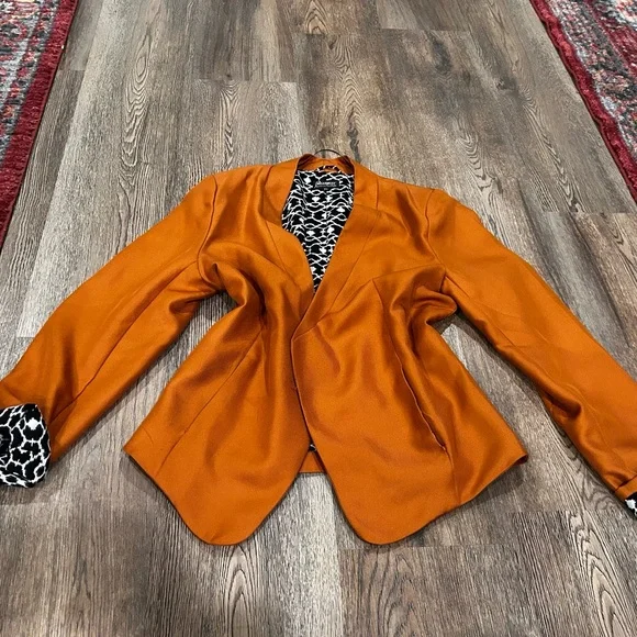 Elegant Women's Orange Suit Jacket - Picture 2 of 6